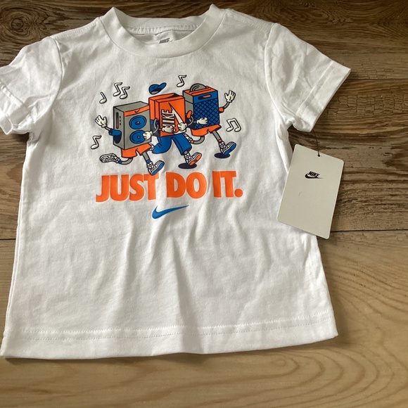 Nike toddler boys tee & jogger outfit size 2T(NWT)~PRICE IS FIRM~ - Picture 2 of 4